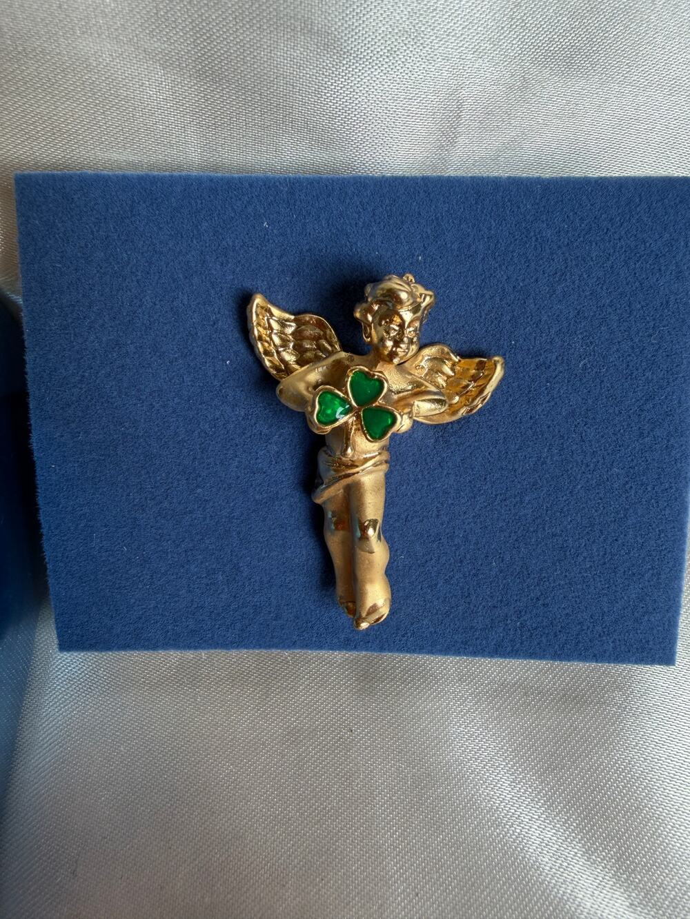 Vintage Avon Shamrock Angel Pin Brooch with Original Box MRL28